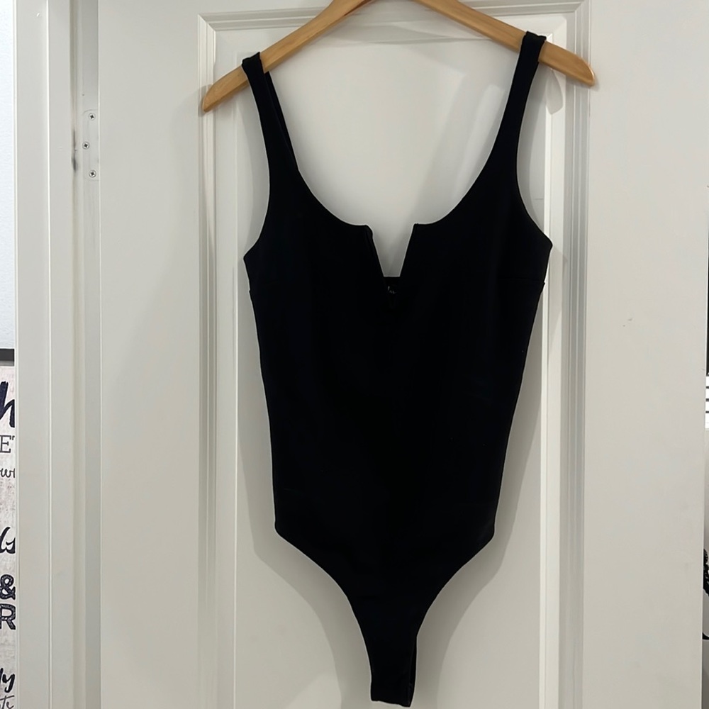 Brand new Lulus black bodysuit size large